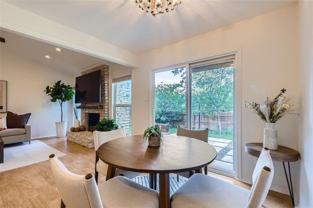 1002 Wisteria CIR, Austin, TX 78753