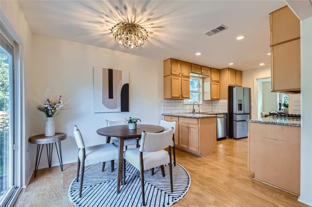 1002 Wisteria CIR, Austin, TX 78753