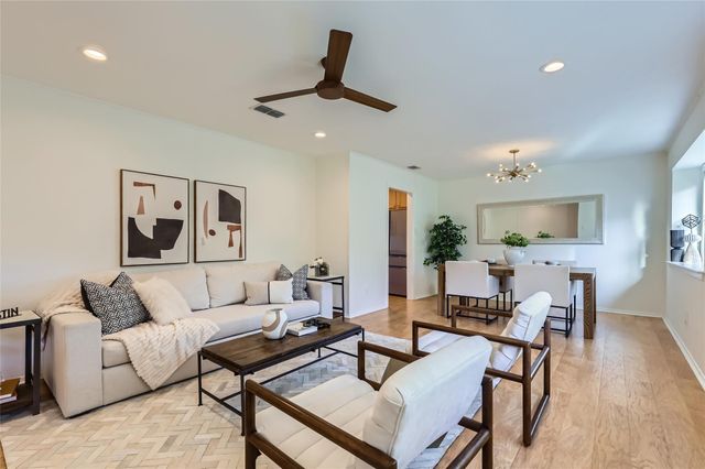 1002 Wisteria CIR, Austin, TX 78753