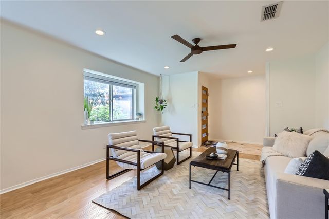 1002 Wisteria CIR, Austin, TX 78753
