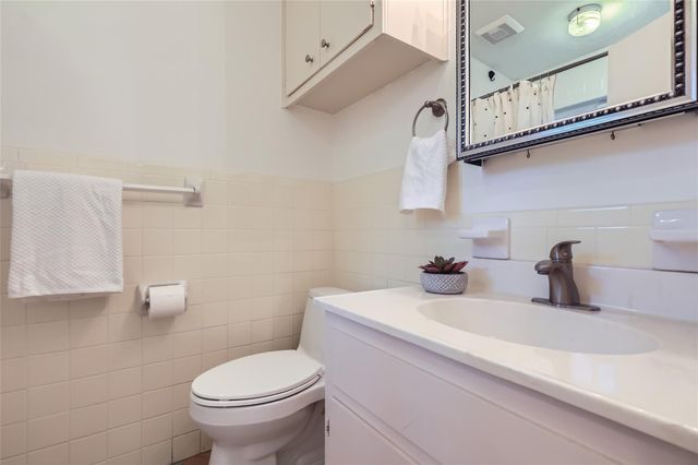 1002 Wisteria CIR, Austin, TX 78753