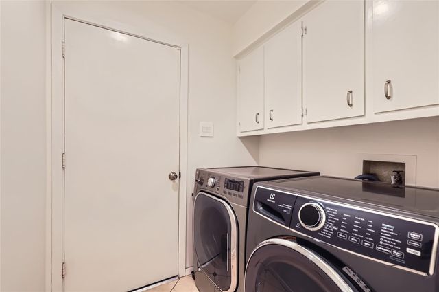 1002 Wisteria CIR, Austin, TX 78753