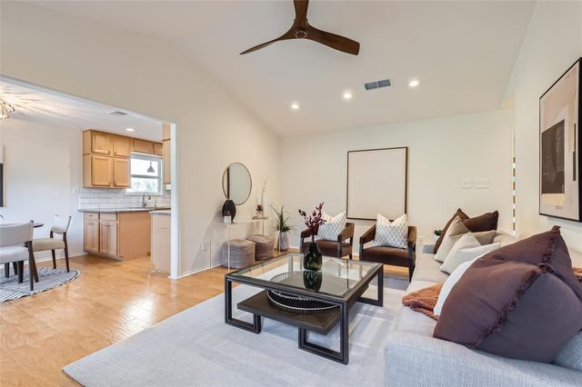 1002 Wisteria CIR, Austin, TX 78753