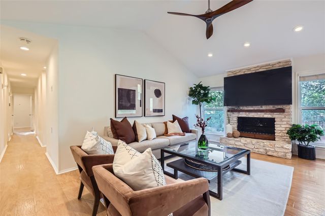 1002 Wisteria CIR, Austin, TX 78753