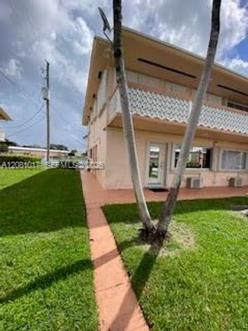 925 SW 11th Avenue 1, Hallandale Beach, FL 33009