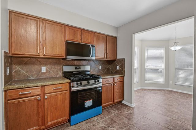 8022 Saffron Lane, Baytown, TX 77521