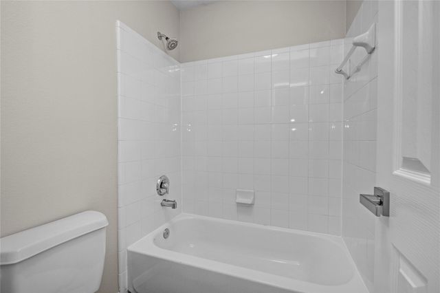 8022 Saffron Lane, Baytown, TX 77521