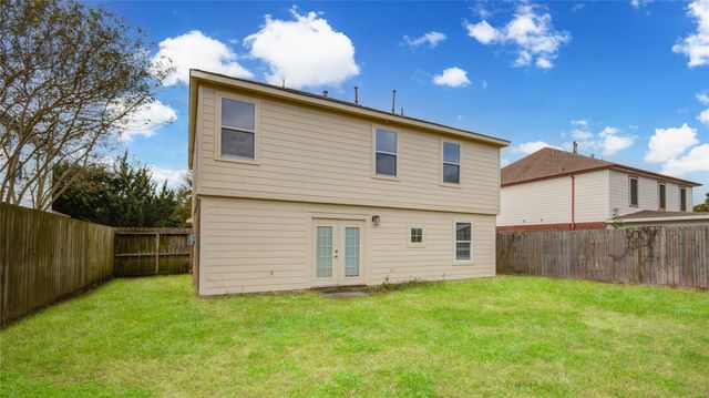 8022 Saffron Lane, Baytown, TX 77521