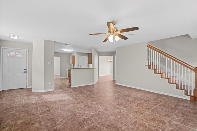 8022 Saffron Lane, Baytown, TX 77521