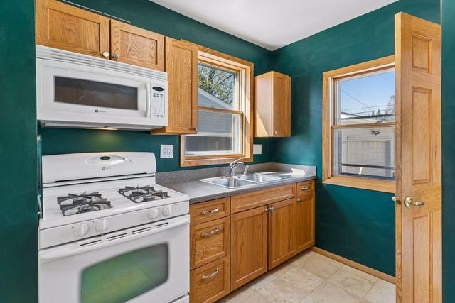 221 E 48th Street, Minneapolis, MN 55419