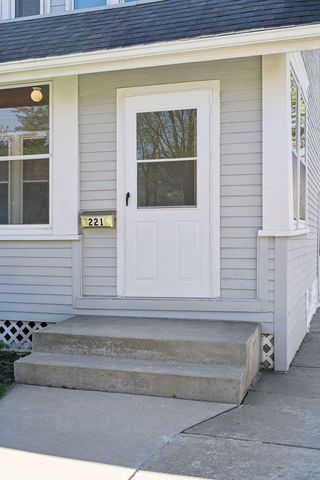 221 E 48th Street, Minneapolis, MN 55419