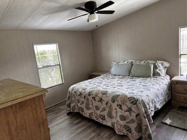 7882 SE PARADISE Drive, Stuart, FL 34997