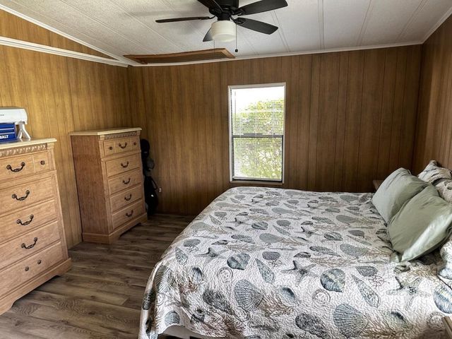 7882 SE PARADISE Drive, Stuart, FL 34997