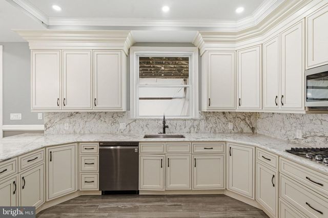 511 W 6TH ST, Palmyra, NJ 08065