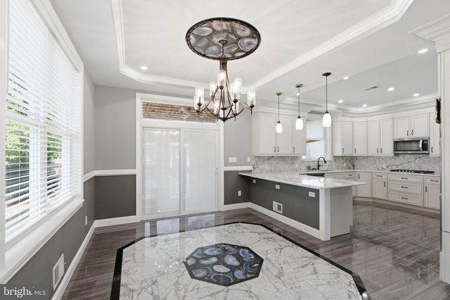 511 W 6TH ST, Palmyra, NJ 08065