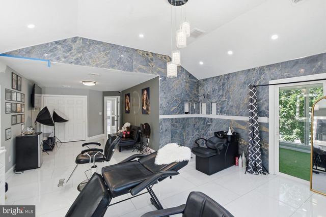511 W 6TH ST, Palmyra, NJ 08065