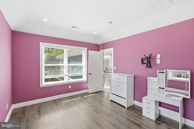 511 W 6TH ST, Palmyra, NJ 08065