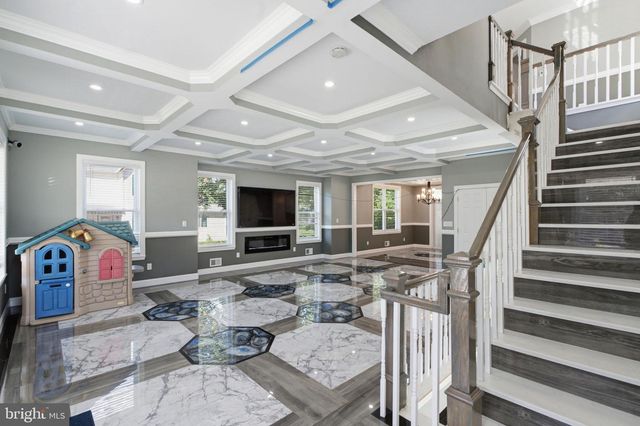 511 W 6TH ST, Palmyra, NJ 08065