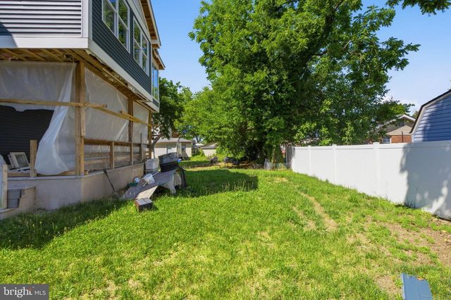 511 W 6TH ST, Palmyra, NJ 08065