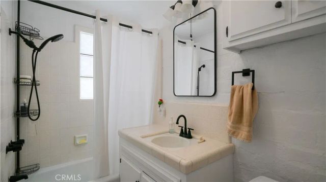 5965 Cahuilla, 29 Palms, CA 92277
