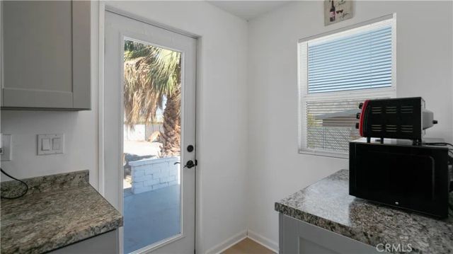 5965 Cahuilla, 29 Palms, CA 92277