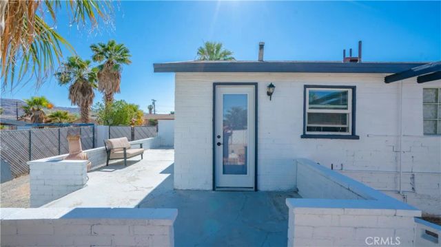 5965 Cahuilla, 29 Palms, CA 92277