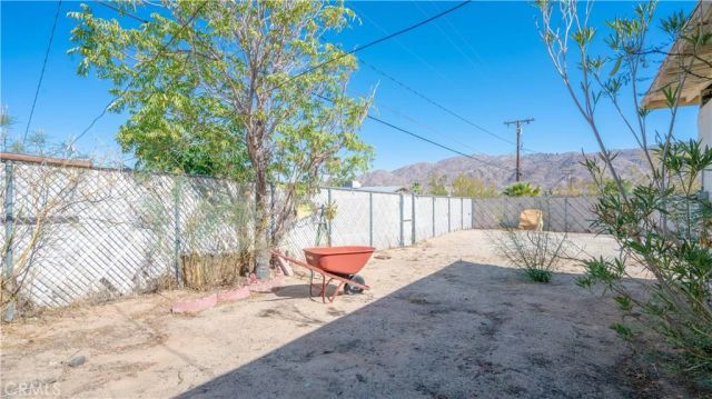 5965 Cahuilla, 29 Palms, CA 92277