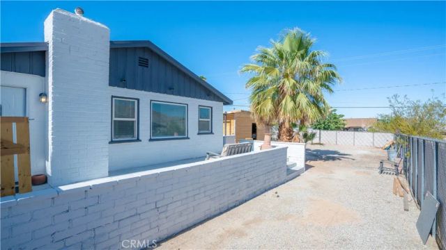 5965 Cahuilla, 29 Palms, CA 92277