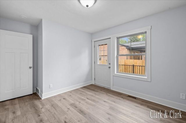 6 N Park Street NE, Cedar Springs, MI 49319