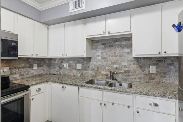 18515 Egret Bay Boulevard 906, Webster, TX 77058