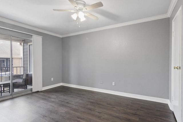 18515 Egret Bay Boulevard 906, Webster, TX 77058