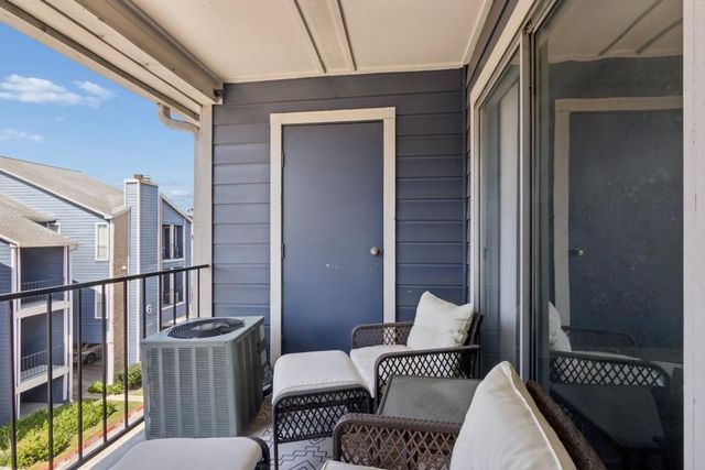 18515 Egret Bay Boulevard 906, Webster, TX 77058