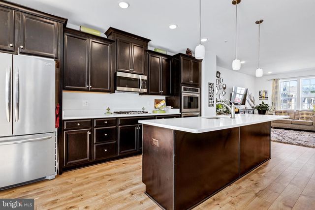 3020 PINEBROOK RD, Hyattsville, MD 20785