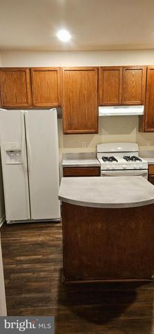 146 SW DANBURY ST SW, Washington, DC 20032