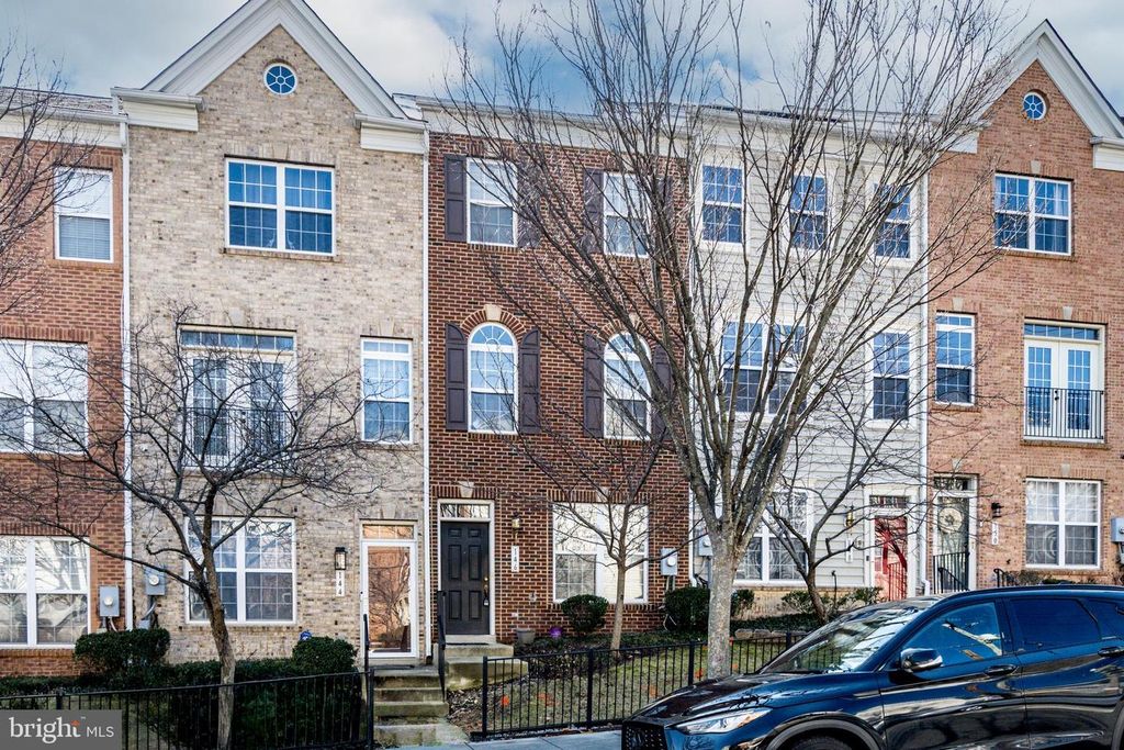 146 SW DANBURY ST SW, Washington, DC 20032