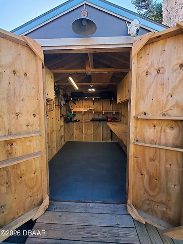 1228 Mardrake Road, Daytona Beach, FL 32114