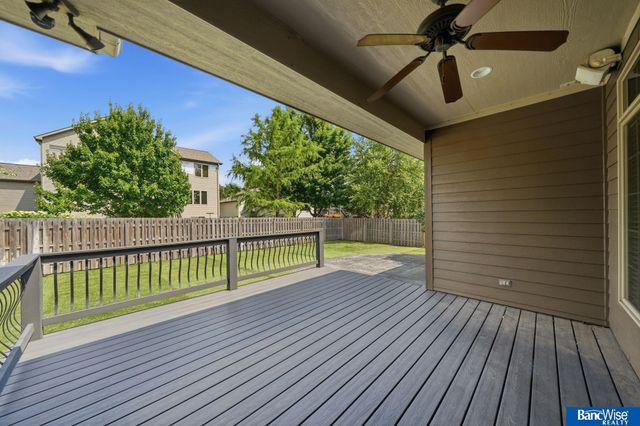 8942 S 29 Street, Lincoln, NE 68516