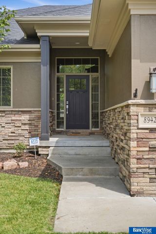 8942 S 29 Street, Lincoln, NE 68516