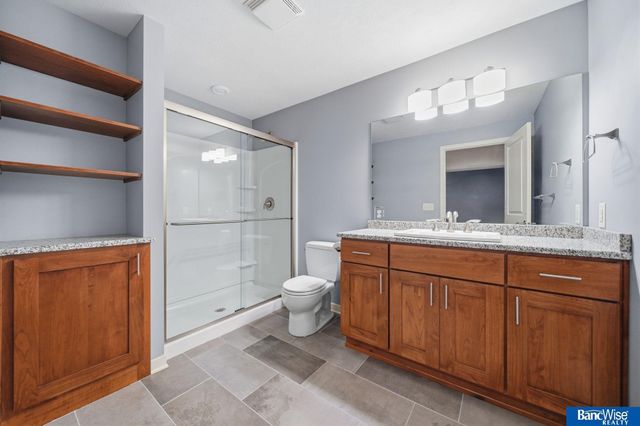 8942 S 29 Street, Lincoln, NE 68516