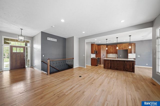 8942 S 29 Street, Lincoln, NE 68516