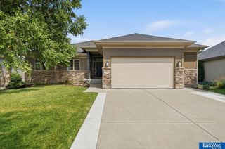 8942 S 29 Street, Lincoln, NE 68516