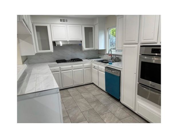 27863 Camp Plenty Road, Canyon Country, CA 91351