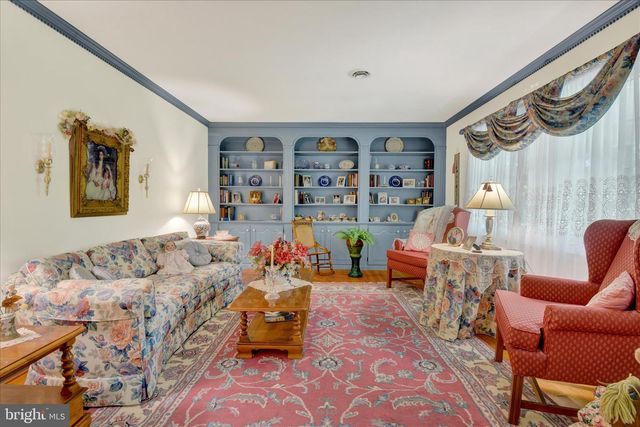 2934 KUMP STATION RD, Taneytown, MD 21787