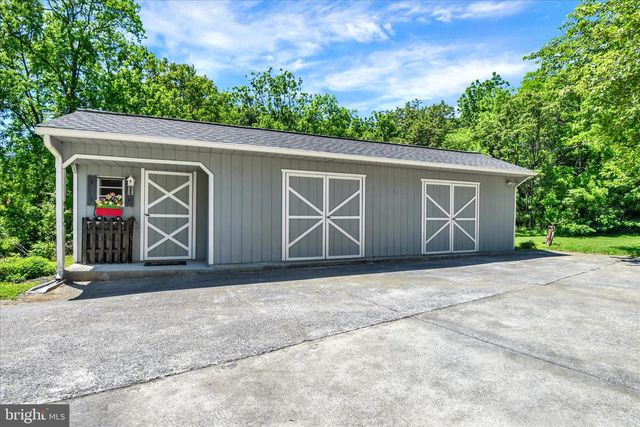 2934 KUMP STATION RD, Taneytown, MD 21787