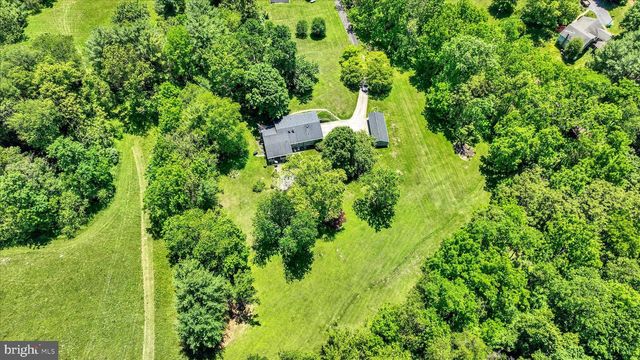2934 KUMP STATION RD, Taneytown, MD 21787
