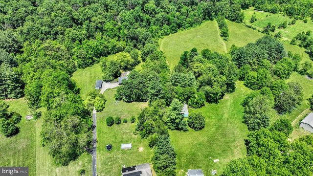 2934 KUMP STATION RD, Taneytown, MD 21787