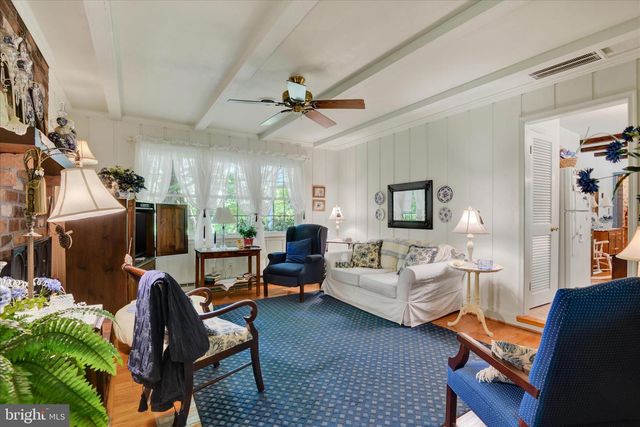 2934 KUMP STATION RD, Taneytown, MD 21787