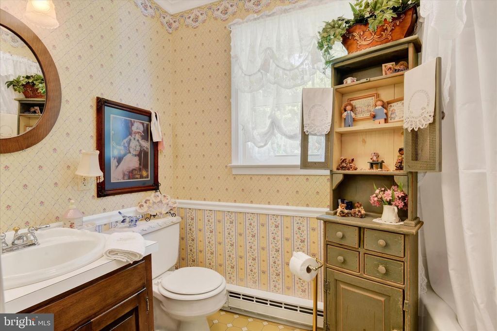 Image 17 of property listing at 2934 KUMP STATION RD, Taneytown, MD 21787