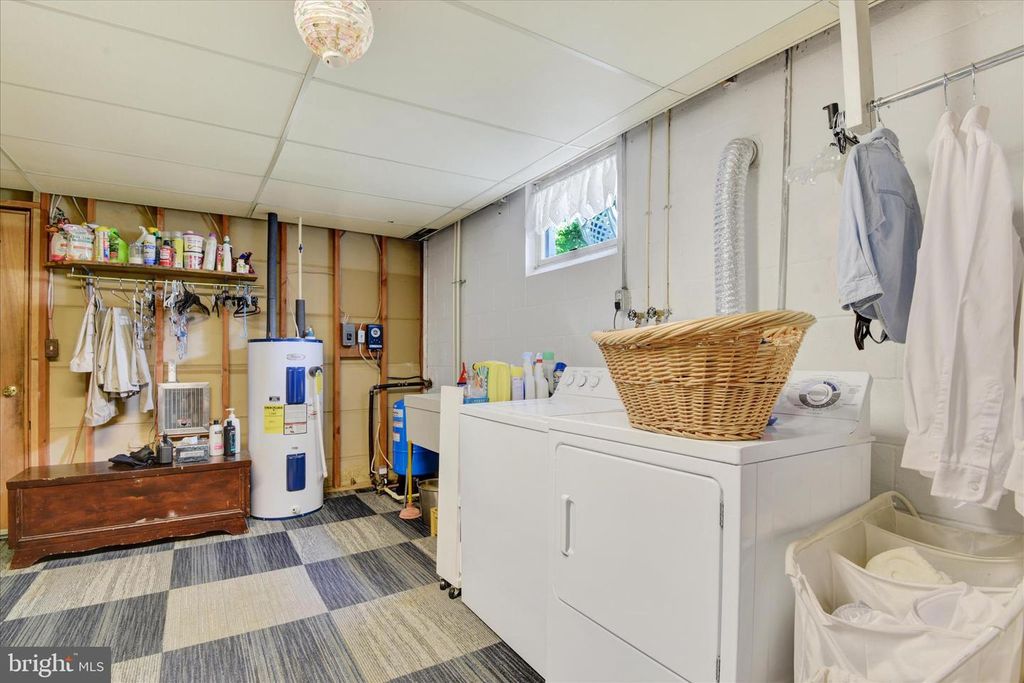 Image 22 of property listing at 2934 KUMP STATION RD, Taneytown, MD 21787