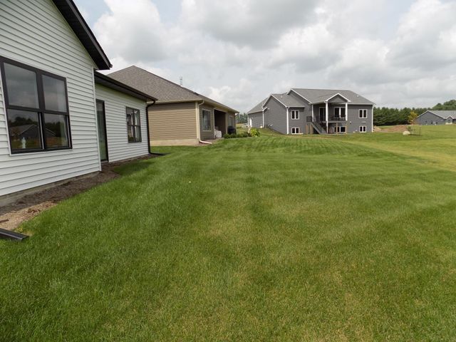 510 Kodiak Drive NW, Stewartville, MN 55976
